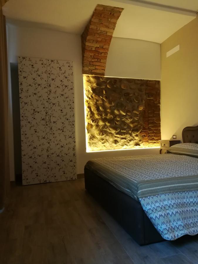 Montorfano Suite Ровато Екстер'єр фото